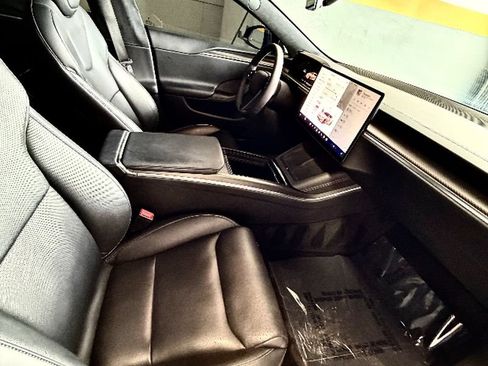 Used 2022 Tesla Model S Plaid AWD/4WD image 10