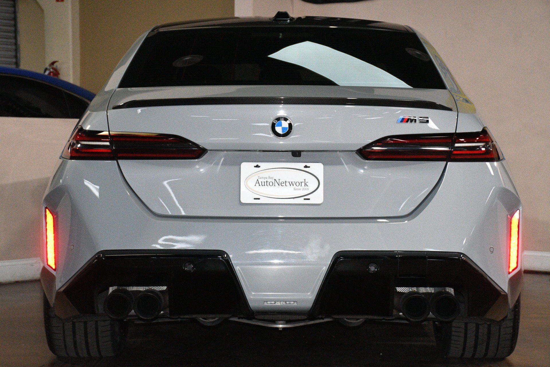 Used 2025 BMW M5 w/ Carbon Package AWD/4WD image 2