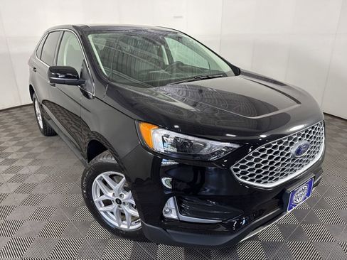 Used 2024 Ford Edge SEL w/ Convenience Package AWD/4WD image 2