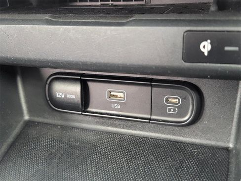 Used 2024 Kia Seltos EX image 25