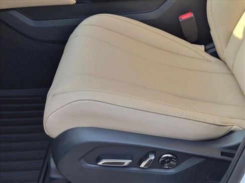 New 2026 Acura MDX SH-AWD image 4