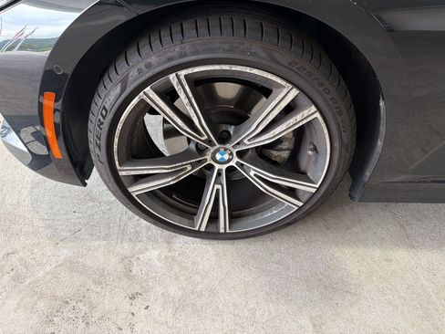 Used 2024 BMW 330i Sedan w/ Premium Package RWD image 10