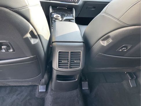 Used 2023 Kia Sportage EX AWD/4WD image 16