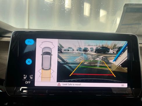 New 2026 Volkswagen Atlas SE image 17