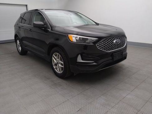 Used 2023 Ford Edge SEL image 13