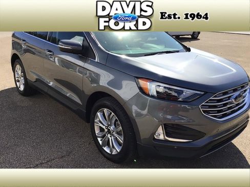 Used 2024 Ford Edge Titanium image 4