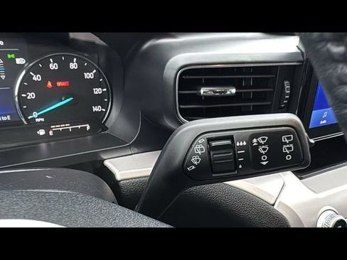 Certified 2023 Ford Explorer XLT w/ Equipment Group 202A AWD/4WD image 20