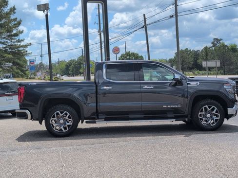 Used 2023 GMC Sierra 1500 SLT w/ SLT Premium Package AWD/4WD image 7