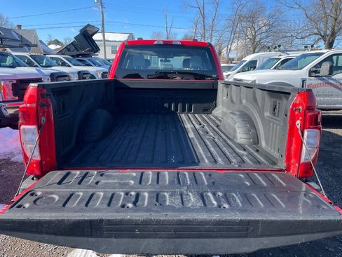 Used 2020 Ford F250 XL w/ Power Equipment Group RWD image 8