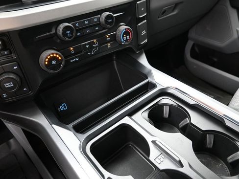 Certified 2024 Ford F250 XLT w/ FX4 Off-Road Package image 19