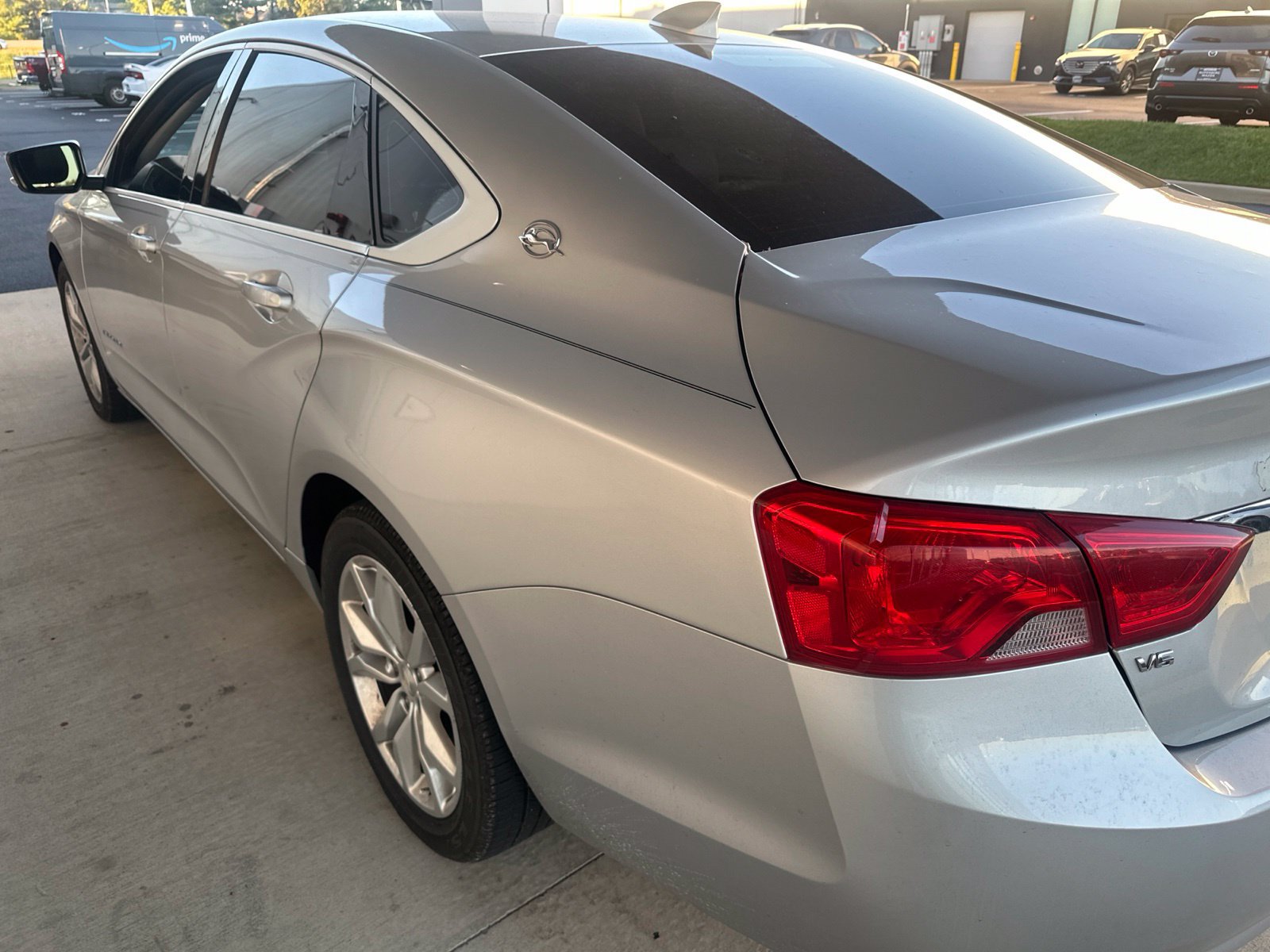 Used 2017 Chevrolet Impala LT FWD image 7