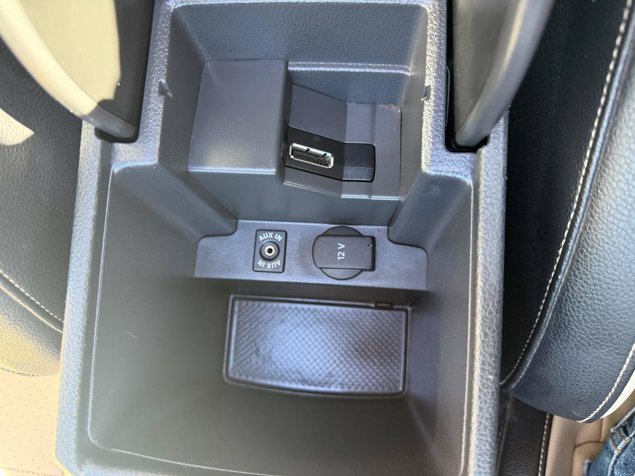 Used 2014 Volkswagen Passat TDI SE FWD image 18