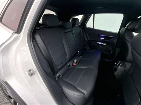 Certified 2023 Mercedes-Benz GLC 300 image 17