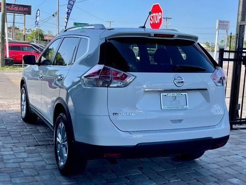 Used 2016 Nissan Rogue SV w/ SV Premium Package image 7