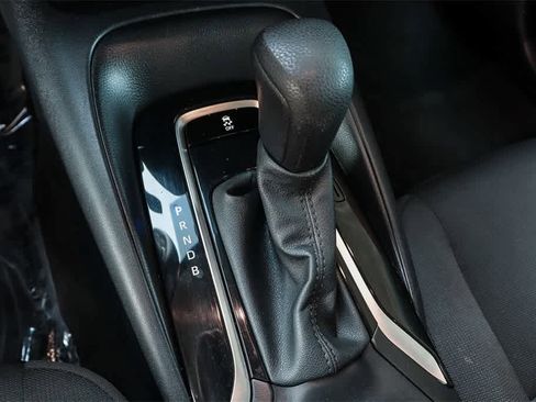 Used 2023 Toyota Corolla LE image 19