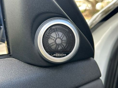 Used 2020 Land Rover Range Rover Evoque SE image 28