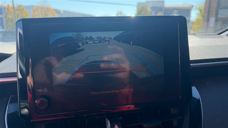 Used 2023 Toyota Corolla SE w/ SE Package FWD image 40