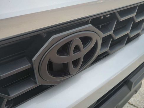 Used 2025 Toyota 4Runner TRD Off-Road AWD/4WD image 30