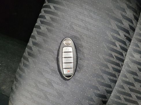 Used 2017 Nissan Altima 2.5 SV FWD image 32