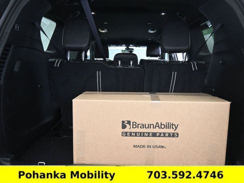 Used 2026 Chrysler Pacifica Select w/ S Appearance Package FWD image 19