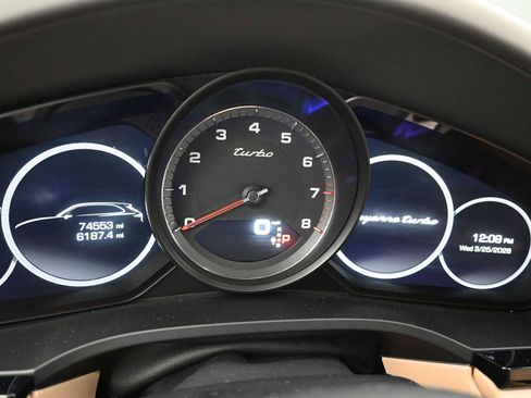 Used 2021 Porsche Cayenne Turbo image 13