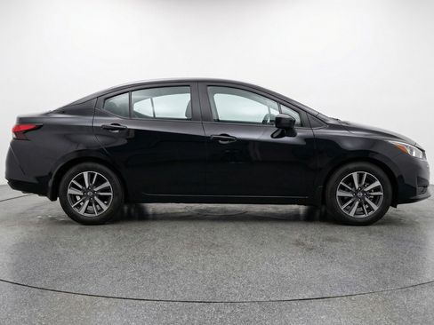 Used 2025 Nissan Versa SV FWD image 11