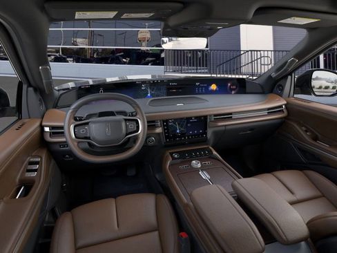 New 2025 Lincoln Navigator Reserve image 9