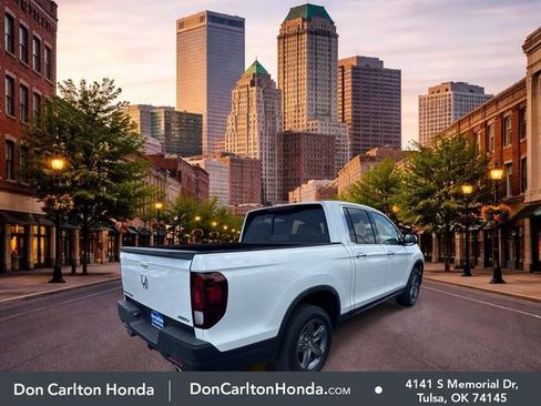 Used 2023 Honda Ridgeline RTL-E image 4