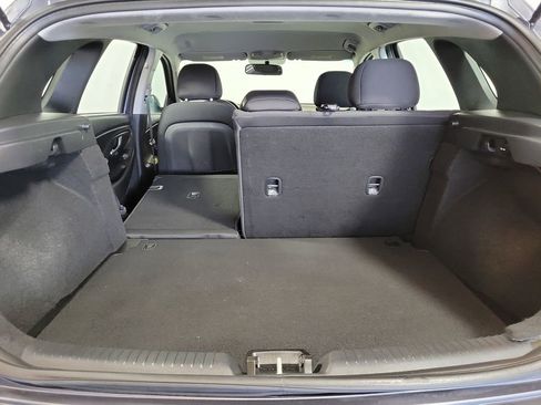 Used 2019 Hyundai Elantra GT image 24