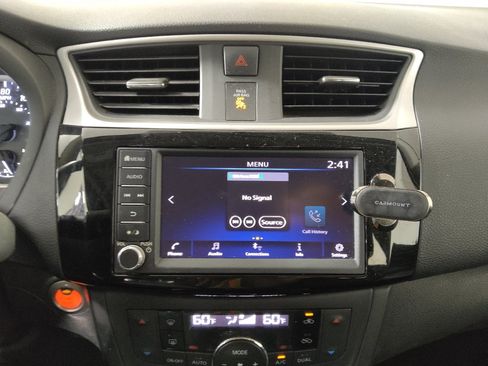 Used 2019 Nissan Sentra SV FWD image 25