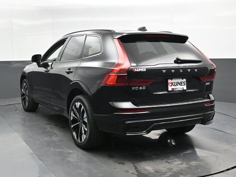New 2026 Volvo XC60 B5 Plus w/ Protection Package Premier image 9