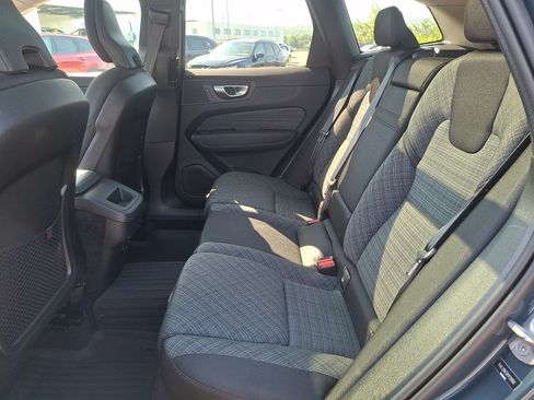 Certified 2024 Volvo XC60 B5 Core w/ Protection Package Premier AWD/4WD image 11