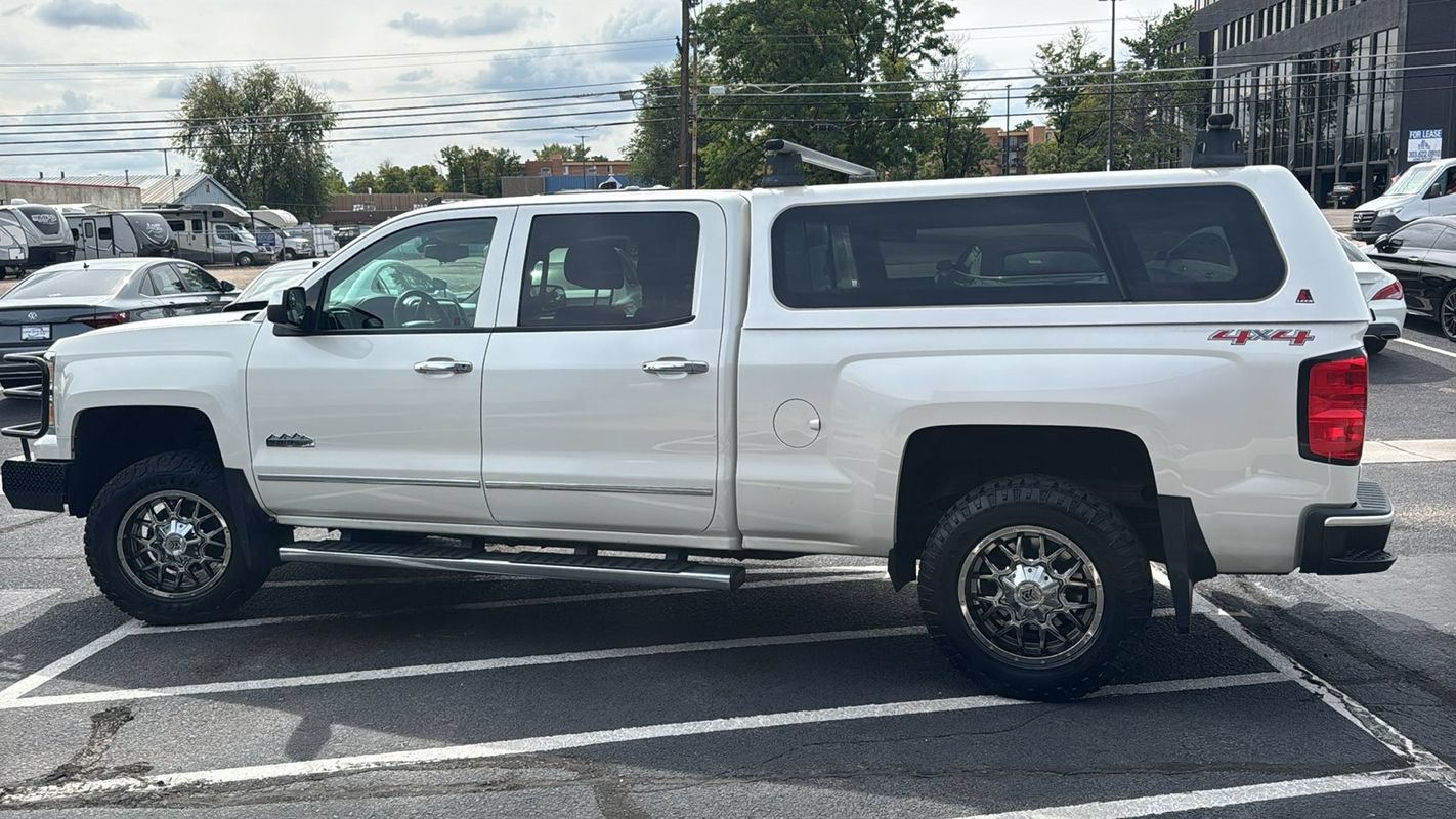 Used 2014 Chevrolet Silverado 1500 High Country w/ High Country Premium Package AWD/4WD image 6