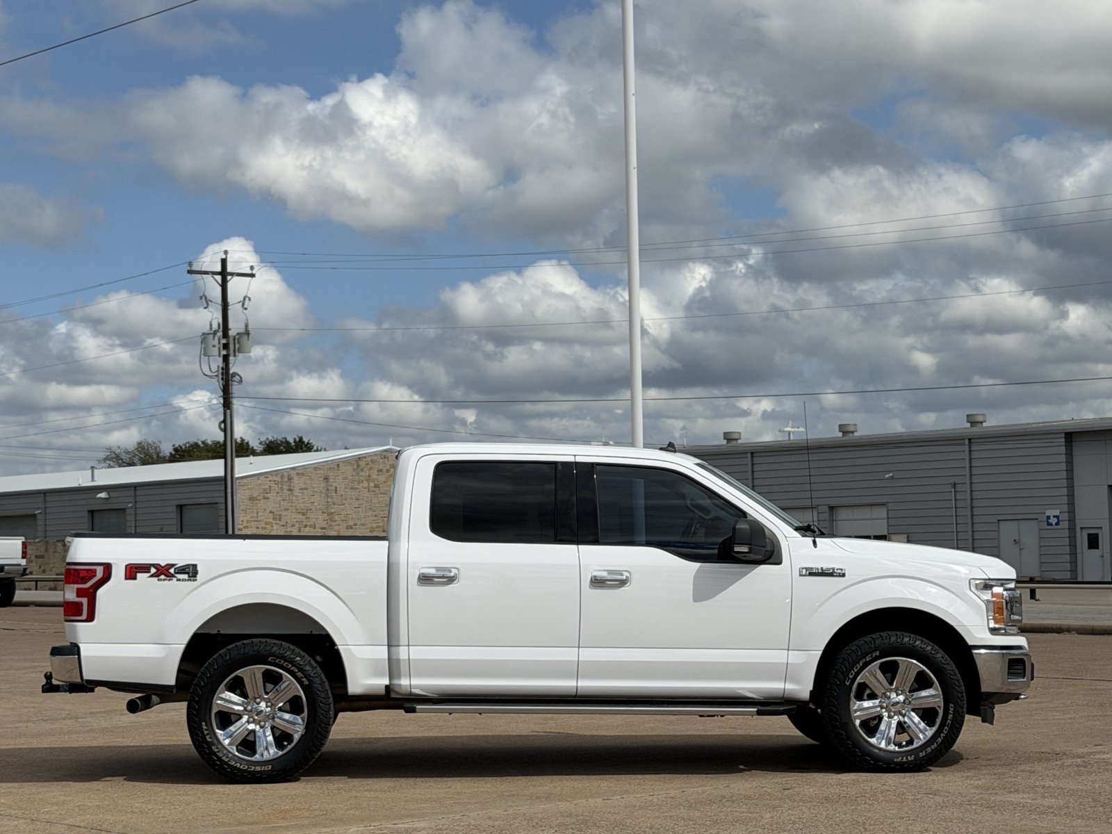 Used 2020 Ford F150 XLT w/ Equipment Group 302A Luxury AWD/4WD image 3