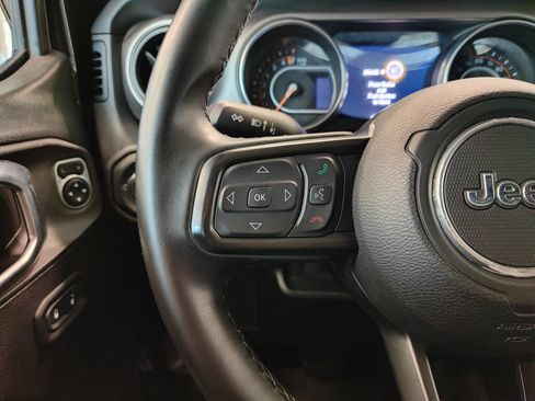 Used 2021 Jeep Wrangler Sport AWD/4WD image 17