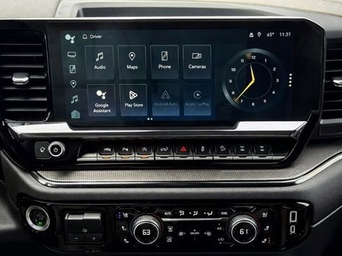 Used 2022 Chevrolet Silverado 1500 ZR2 w/ Technology Package image 20