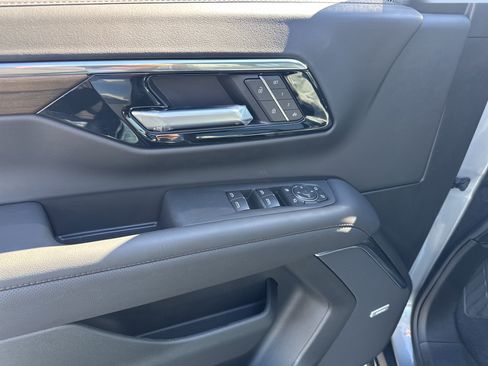 New 2026 Chevrolet Tahoe High Country w/ Sun And Tow Package image 7