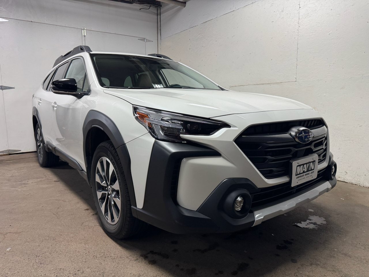 Used 2024 Subaru Outback Limited AWD/4WD image 1