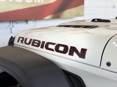 Used 2021 Jeep Gladiator Rubicon image 14