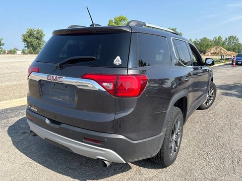 Used 2017 GMC Acadia SLT FWD image 12