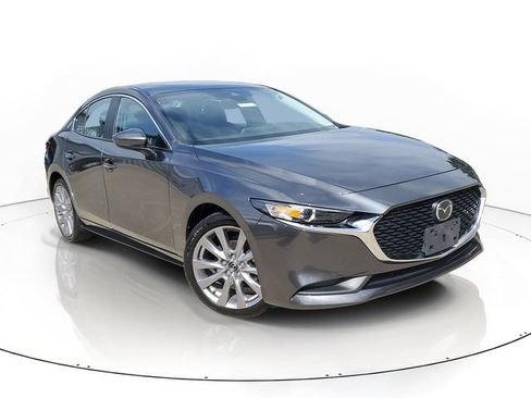 Used 2023 MAZDA MAZDA3 s FWD image 1
