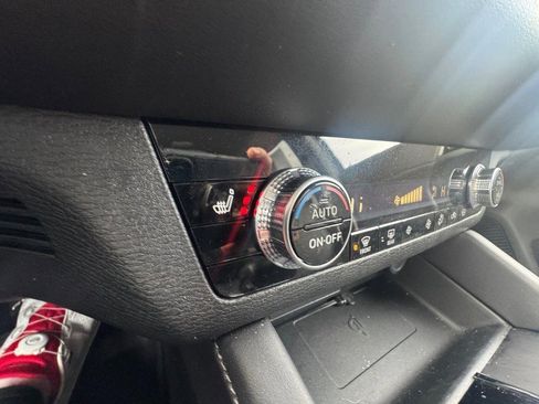 Used 2024 Mitsubishi Outlander SE image 19