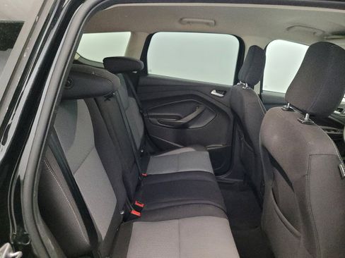 Used 2018 Ford Escape SE w/ SE Sync 3 Package AWD/4WD image 19