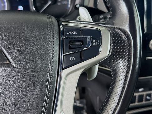 Used 2022 Mitsubishi Outlander SEL image 15