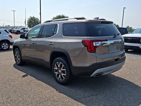 Used 2023 GMC Acadia SLE w/ Driver Convenience Package AWD/4WD image 7