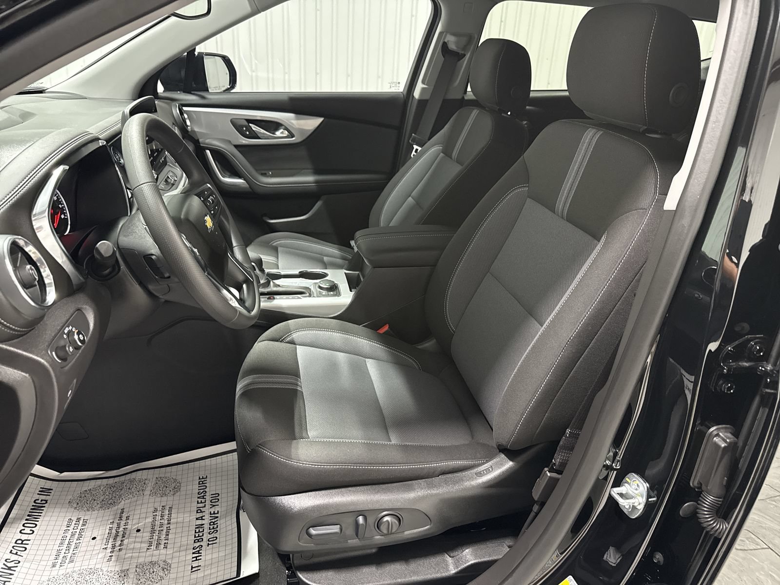 New 2026 Chevrolet Blazer LT w/ Convenience Package FWD image 20