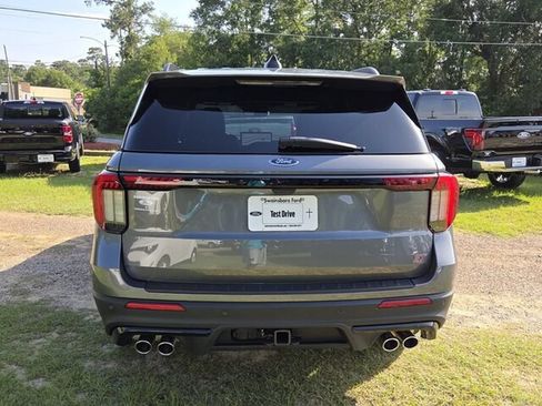 Used 2026 Ford Explorer ST w/ Sun And Sound Package RWD image 13