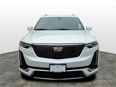 Certified 2025 Cadillac XT6 Premium Luxury w/ Technology Package image 8