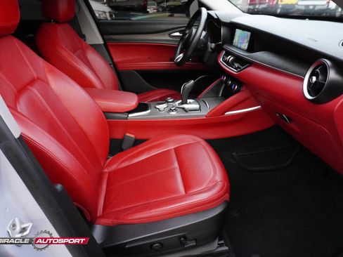Used 2020 Alfa Romeo Stelvio Ti image 29