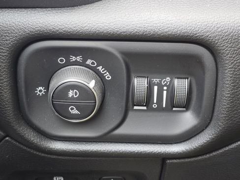 Used 2024 RAM 1500 Laramie image 27